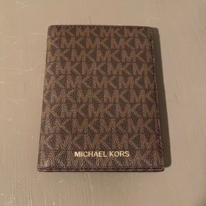 Michael Kors Bedford Passport Travel Wallet